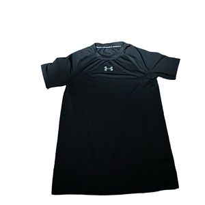 Under Armour Short Sleeved Black Dri-fit Tshirt Youth XL